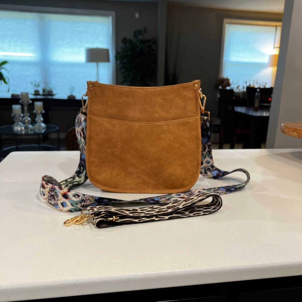 Tan Crossbody bag with 2 straps